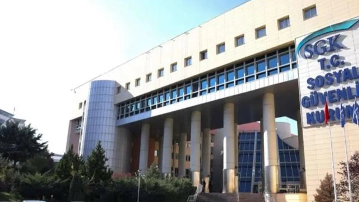 SGK’dan emeklilik iptalleri hakkında açıklama... Sahte sigortalı tespitleri emeklilik iptaliyle karıştırılmamalı