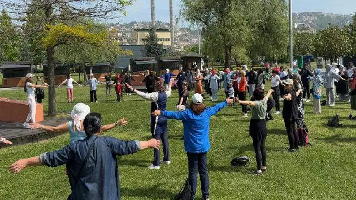 İzmit'ten anneleri gülümseten yürüyüş
