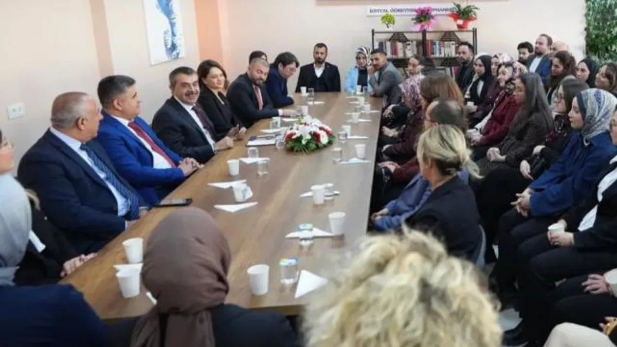 Öğretmenler için meslekte kariyer basamakları kılavuzu yayımlandı