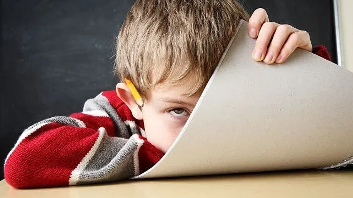 Çocukta 'DEHB' olduğunu düşündüğünüz davranışlar bipolar belirtisi olabilir!