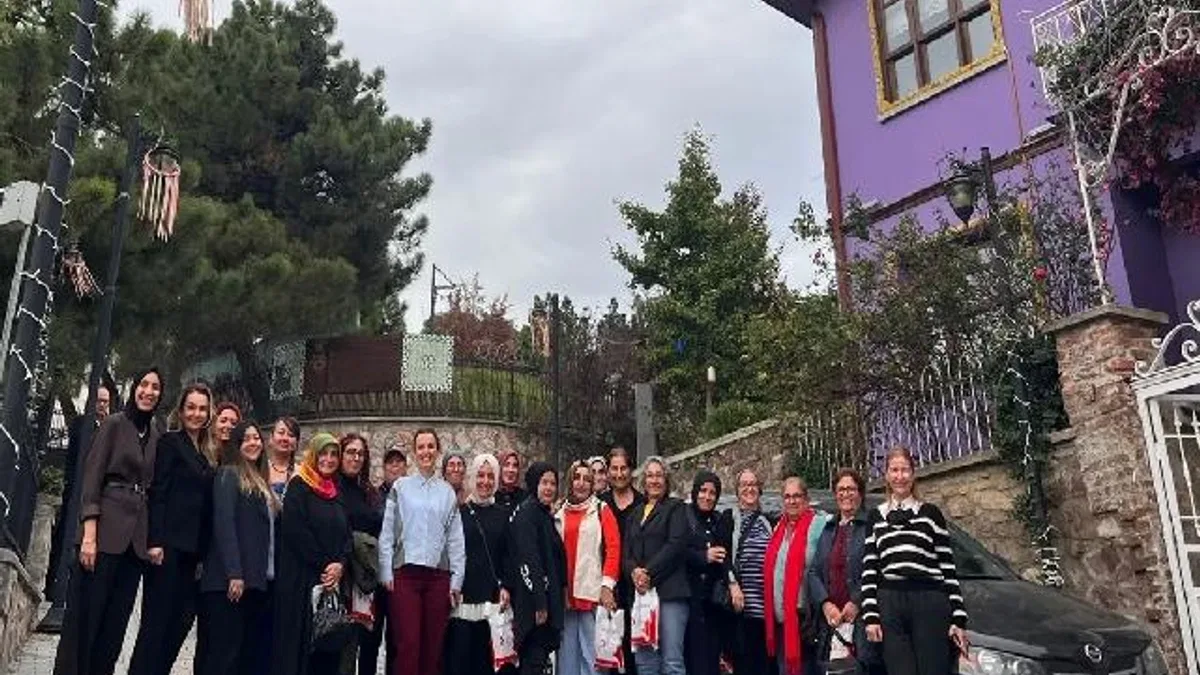 İzmit'te 'Kadın Kadına Konak Buluşmaları' sürüyor