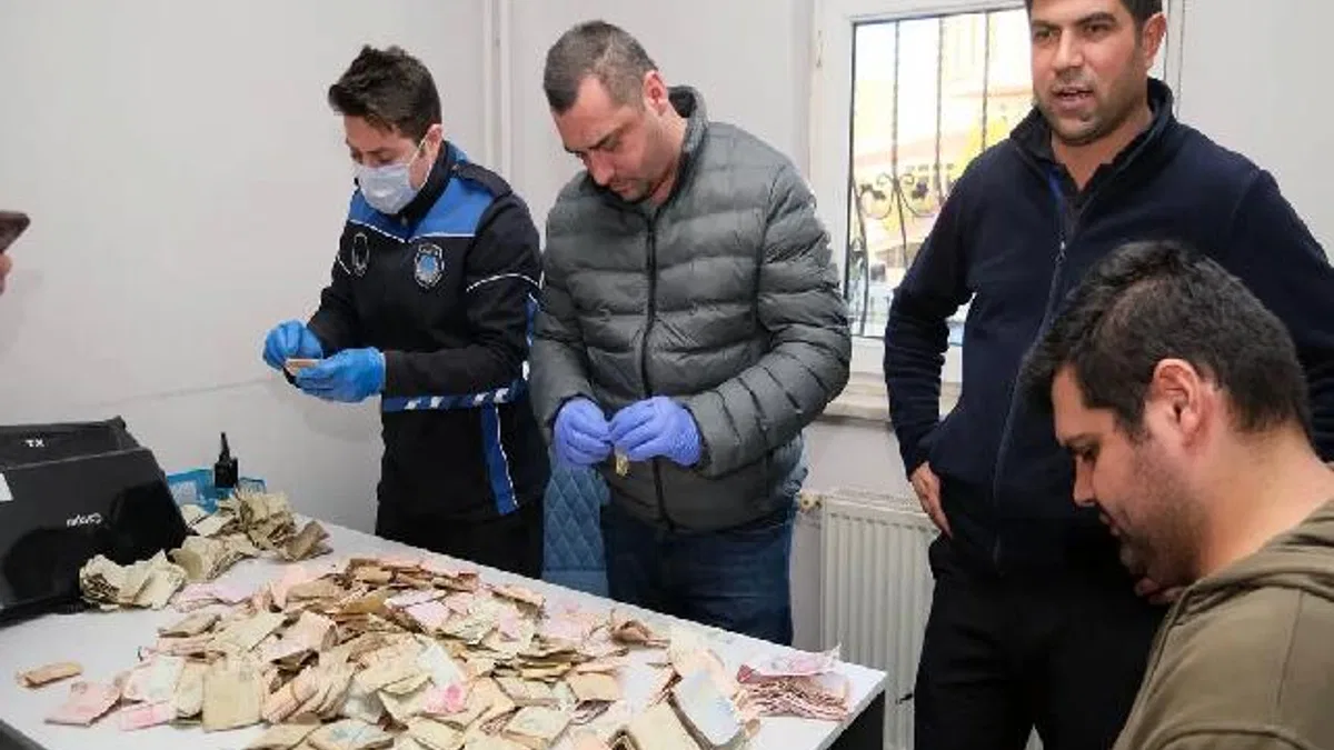 Yalova'da dilenci operasyonu: Üzerinden çıkan paraları 6 zabıta saydı!
