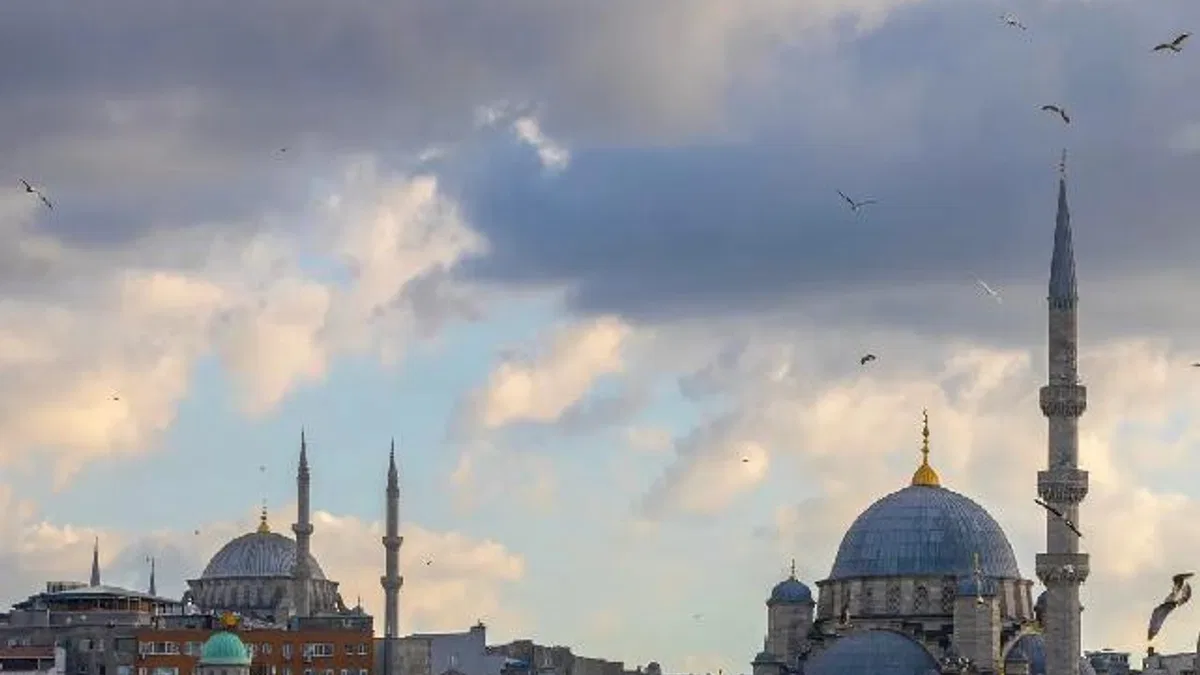 Yurt genelinde parçalı ve bulutlu hava hakim