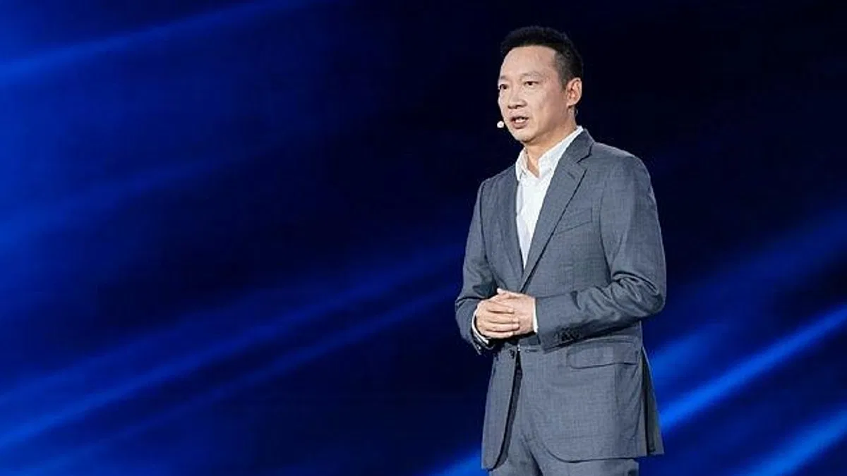 HONOR, Çin'de Dünyanın İlk Kendini Geliştiren Yapay Zekâ Ajanı İşletim Sistemi MagicOS 10'u Tanıttı