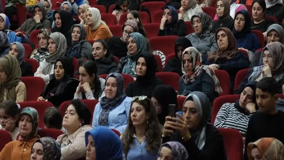 Kocaeli’de 'Aile Mektebi Sohbetleri' yoğun ilgi gördü