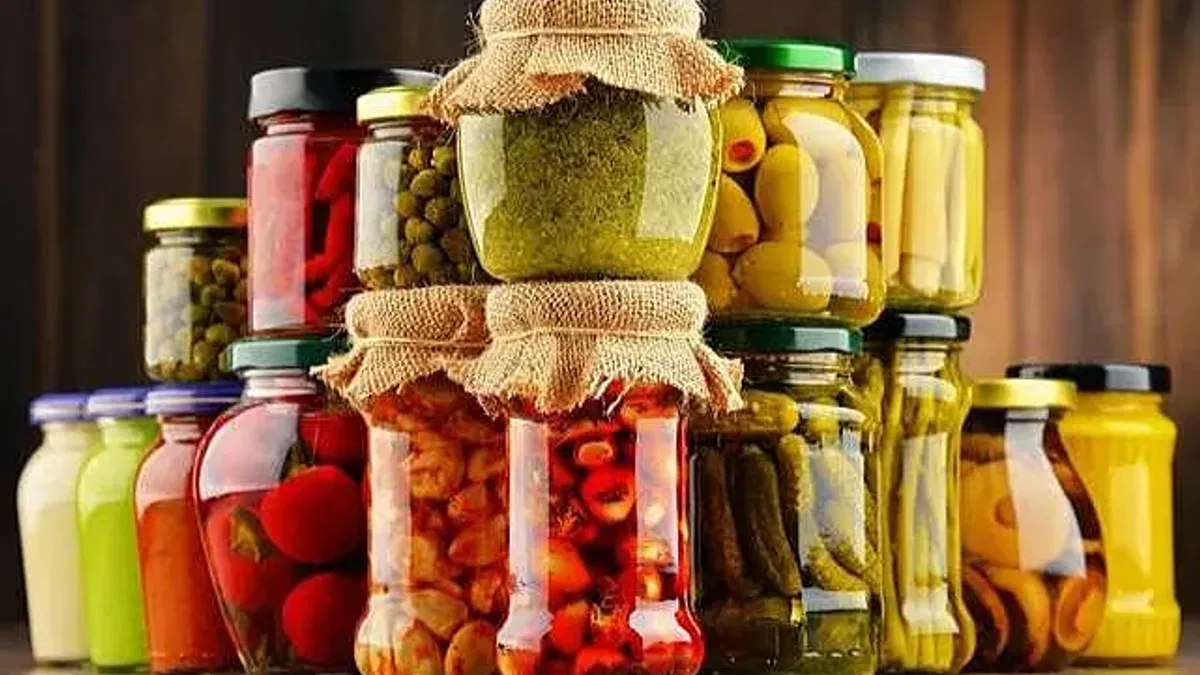 Konserve hazırlarken ve tüketirken bu hatalar sağlığınızdan edebilir!