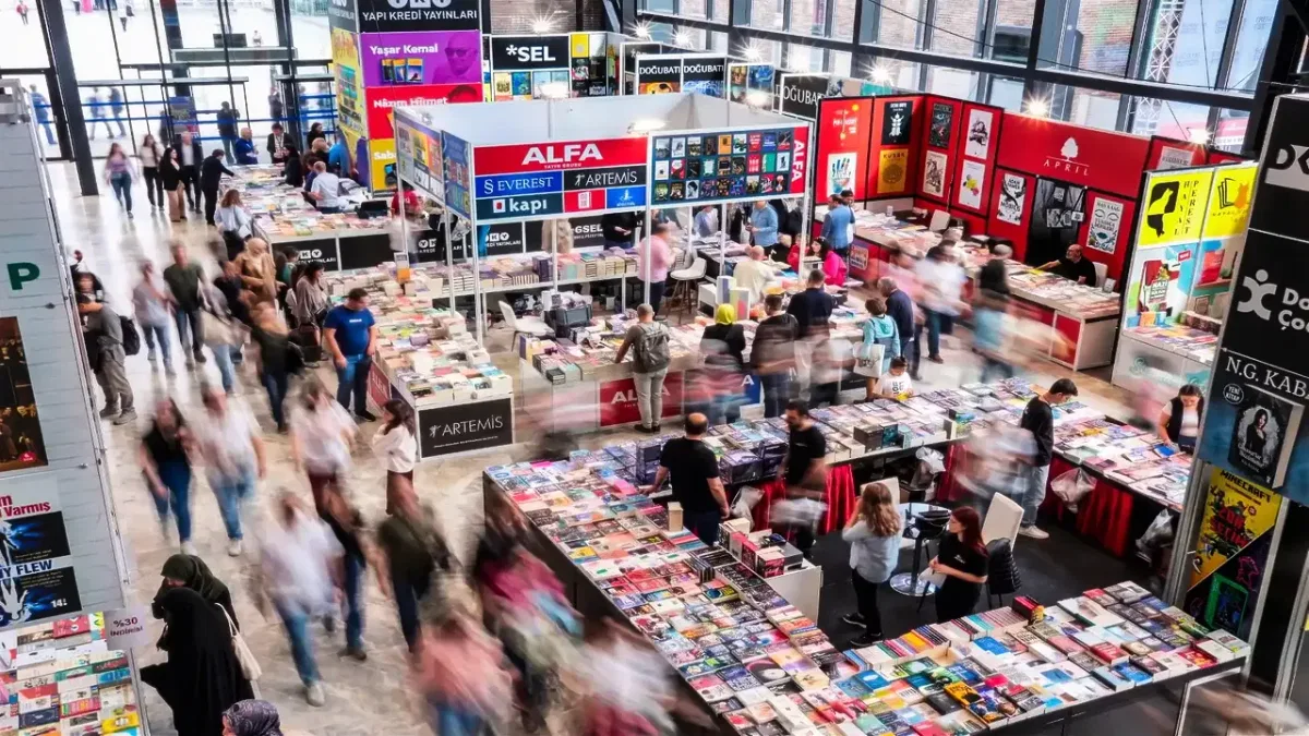 Kocaeli kitap fuarında ünlü yazarlar okuyucularla buluşacak