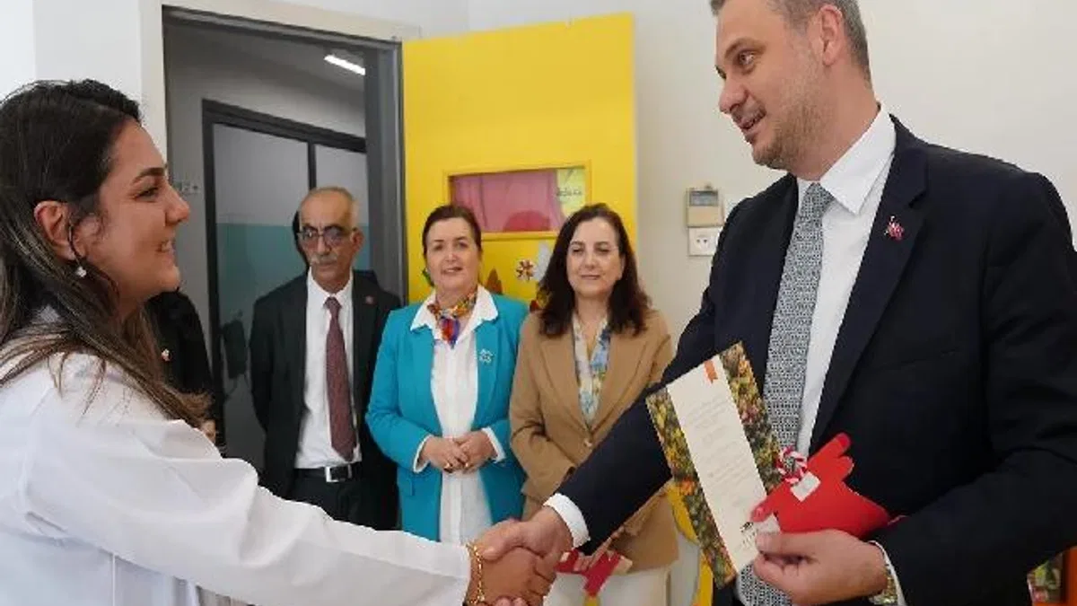 4 bini aşkın fidan öğretmenler için toprakla buluştu