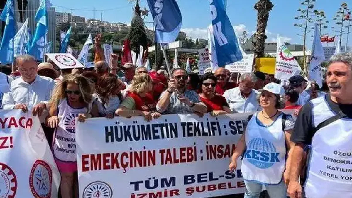 İzmir Konak’ta KESK ve Dev Emekli-Sen’den ortak eylem