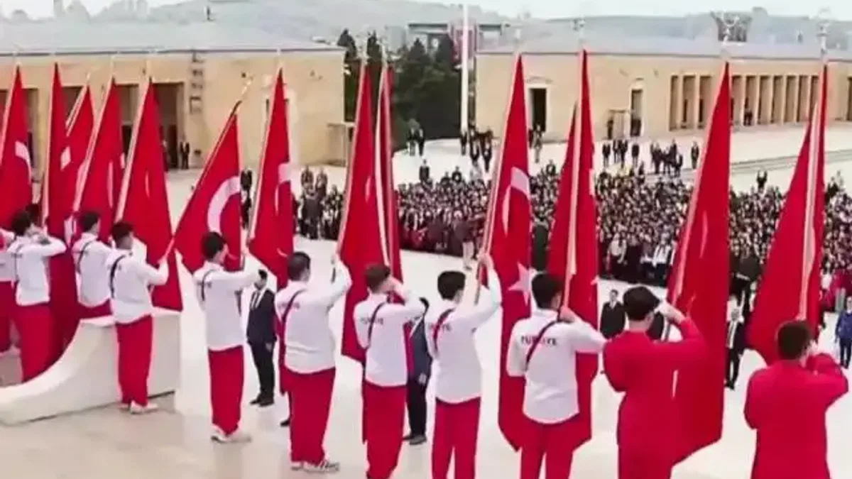Anıtkabir’de 19 Mayıs töreni... Gençler Anıtkabir'de