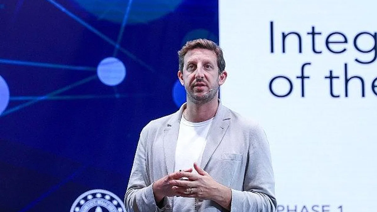 Zack Kass TETZ 2025'te konuştu: "Yapay zekâda insan zihnine eşdeğer bir noktaya her geçen gün daha fazla yaklaşıyoruz"