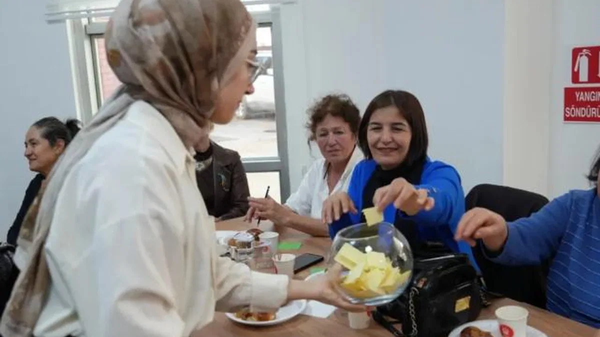 Ankara Keçiören'de kadınlara özgüven aşılayan program