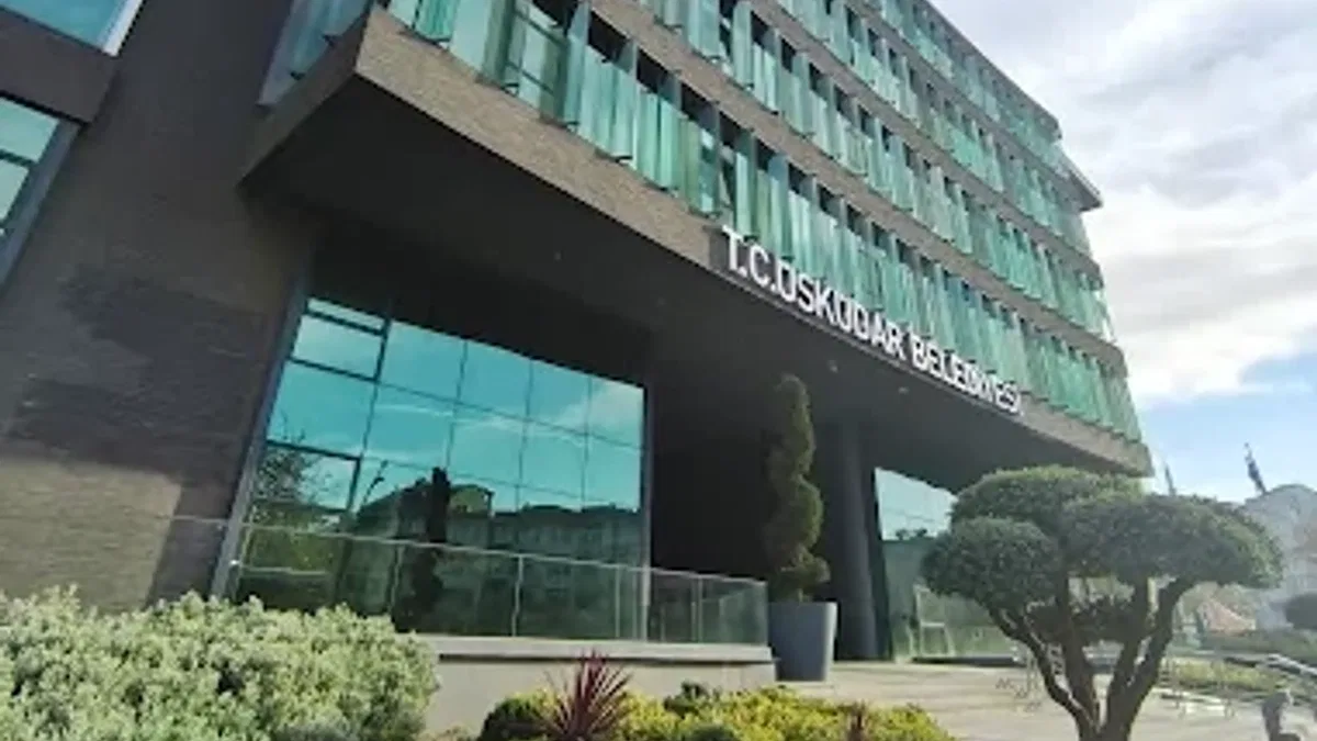 Üsküdar Belediye Meclisi'nde Kritik Toplantı: Valilik Son Gün Çağrısı