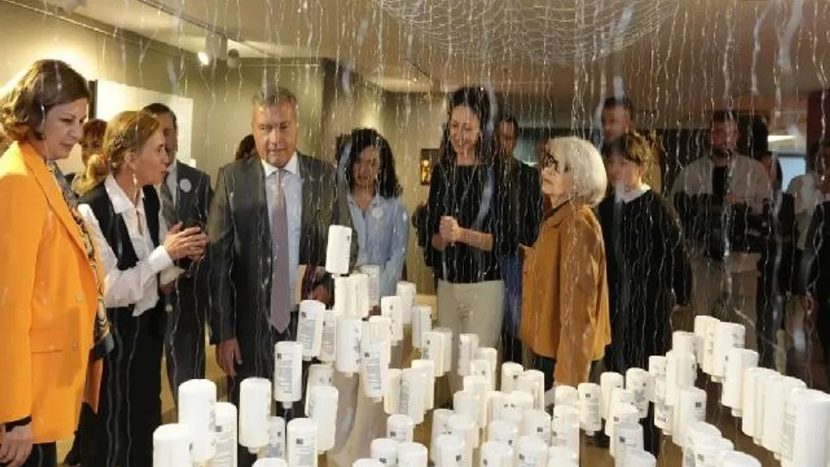 “Kökler ve Kanatlar” sergisi Eskişehir’de sanatseverlerle buluştu