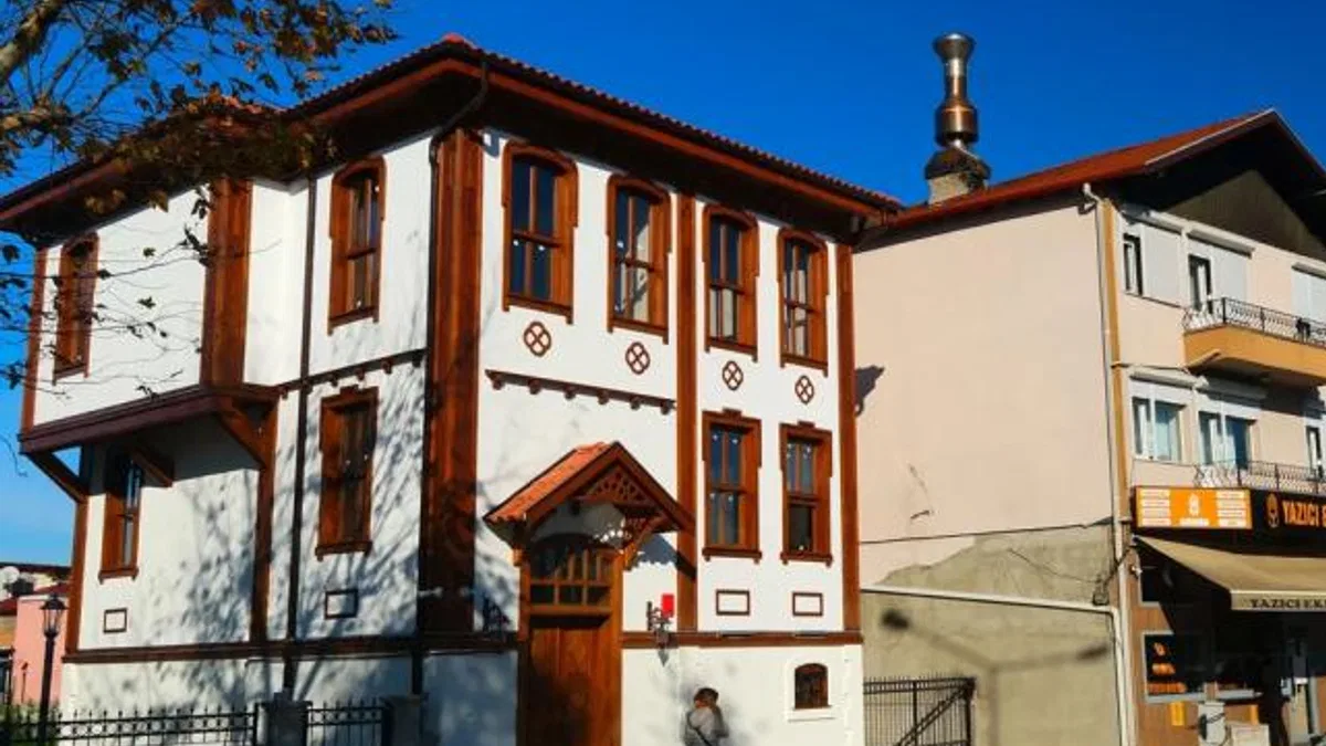 Sakarya'da 100 yıllık tarihe ışık olacak konak
