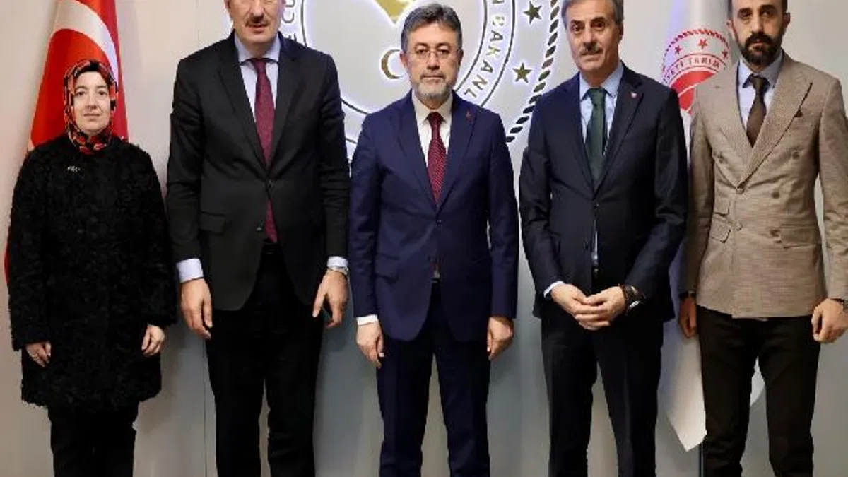 Yusuf Alemdar Bakan Yumaklı ile 3 projeyi görüştü