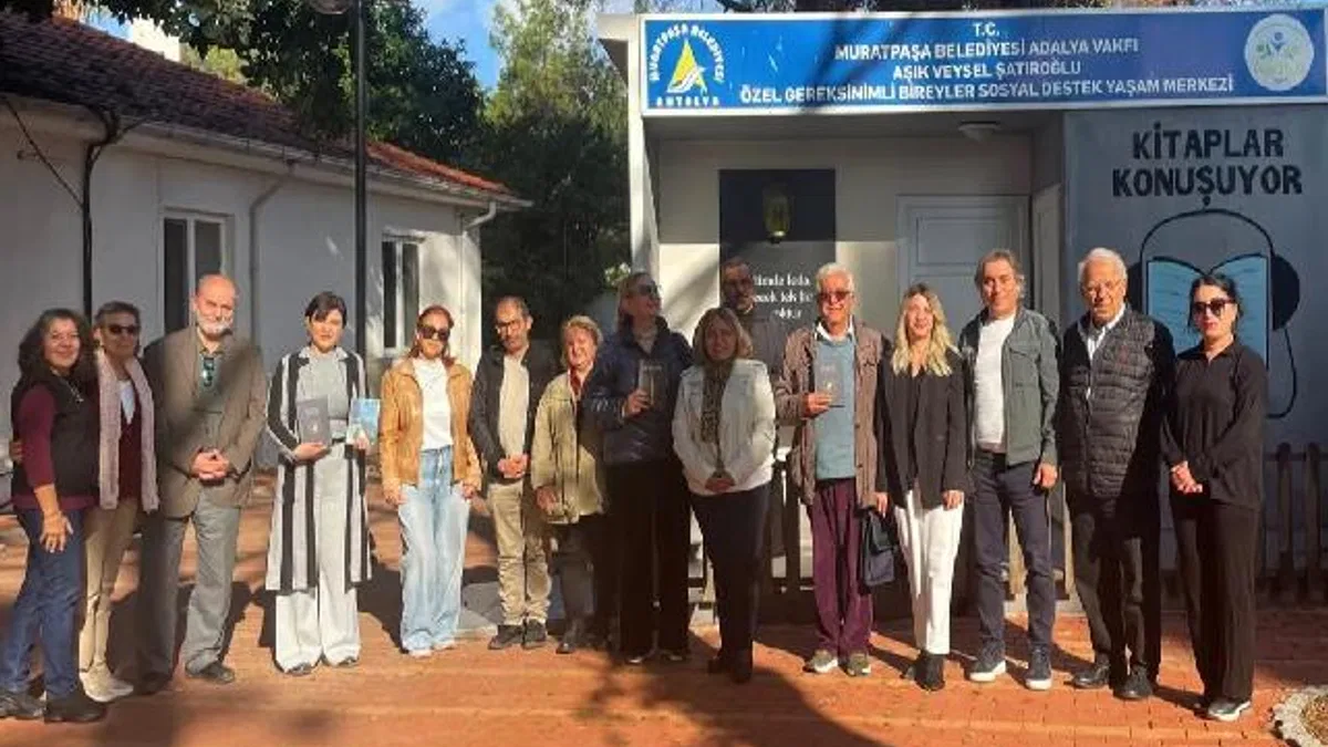 Yazar ve şairler gönüllü okuyucu oldu