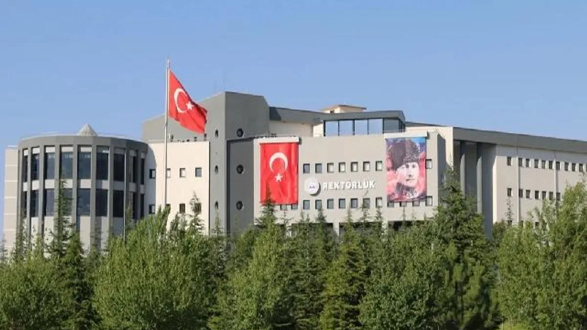 ERÜ öğrencileri ÜNİDES’e damga vurdu: 24 Projeye Destek!