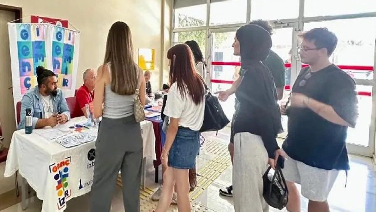 “Genç İzmir” üniversite kampüslerinde