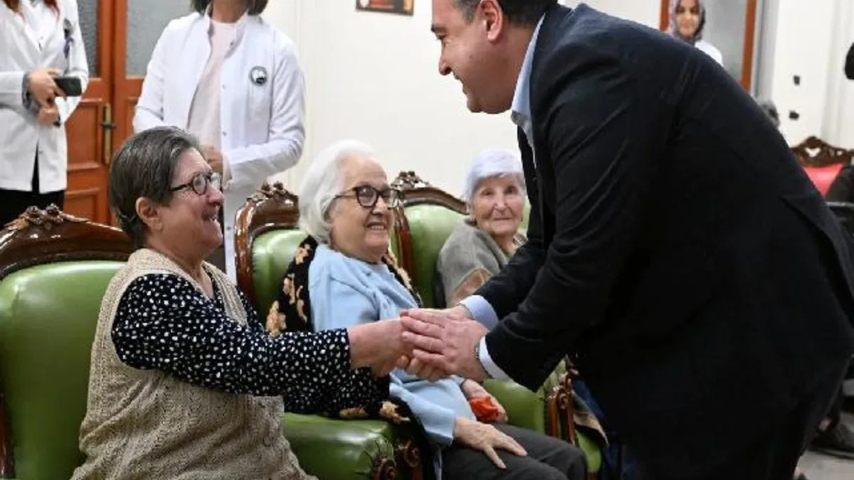 Manisa’da huzurevi ziyareti! Yaşlılara yeni proje sözü