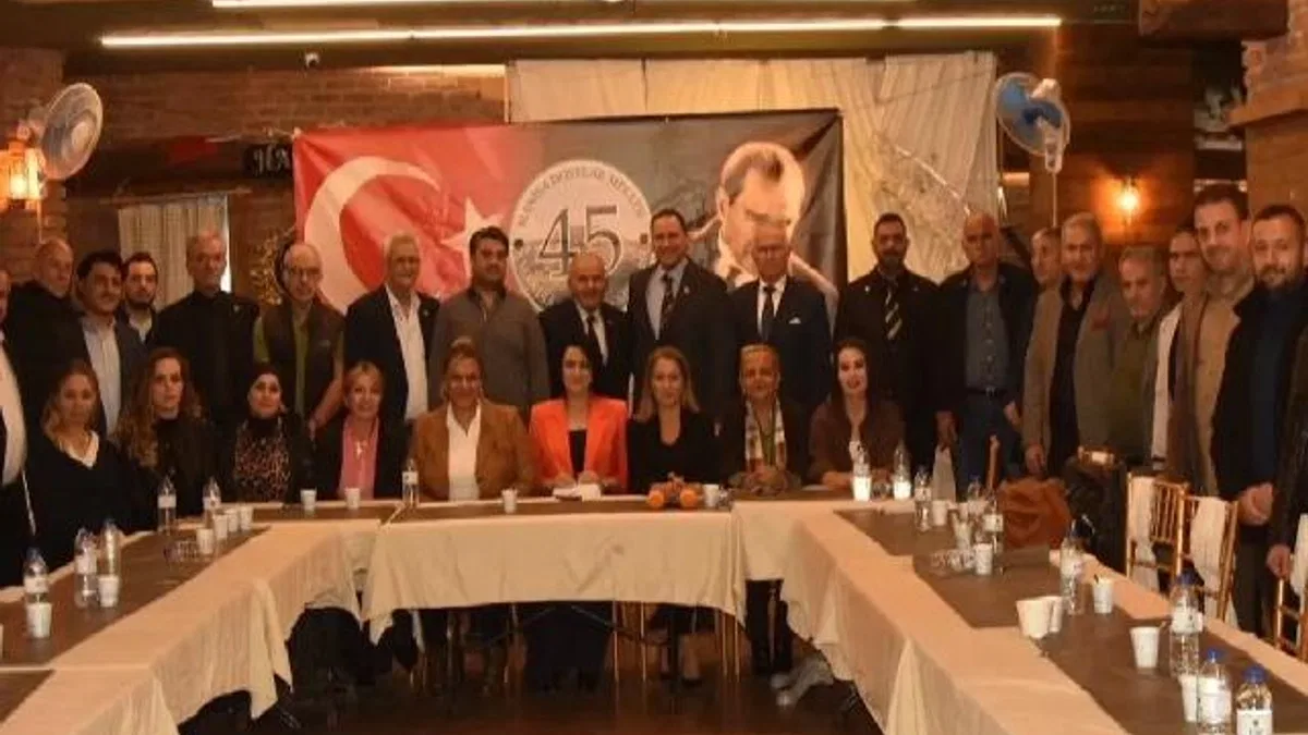 Manisa Dostlar Meclisi’nde demokrasi buluşması