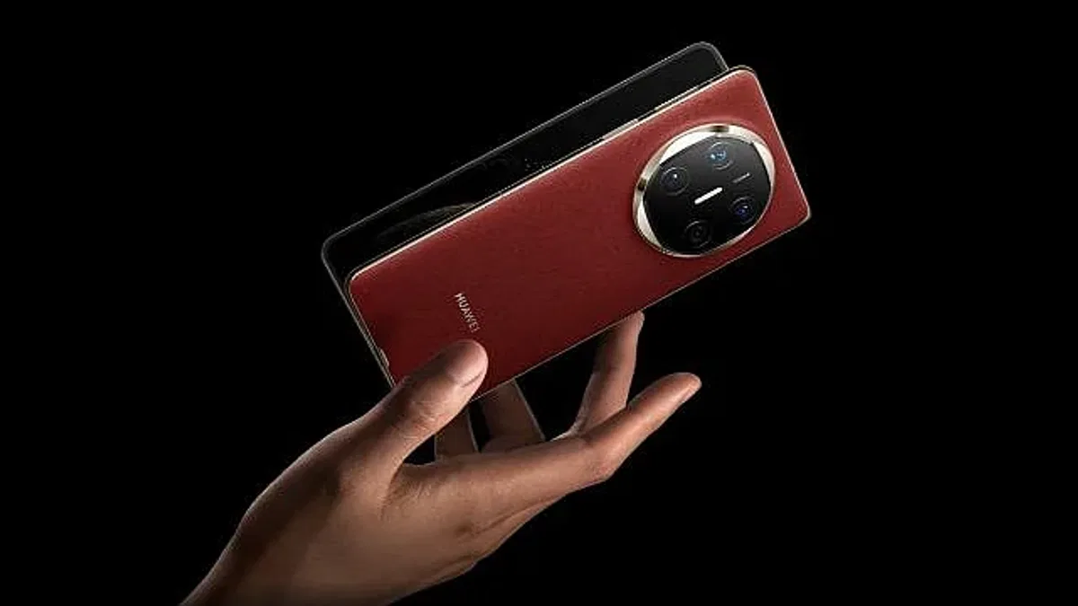 Katlanabilir Telefonun Amiral Gemisi Huawei Mate X6 Türkiye’ye geliyor