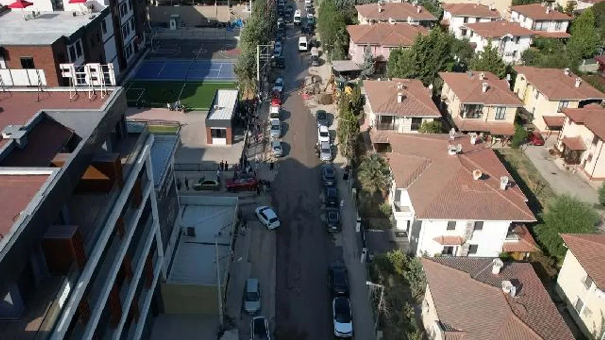 İzmit’te prestij cadde çalışmaları başladı