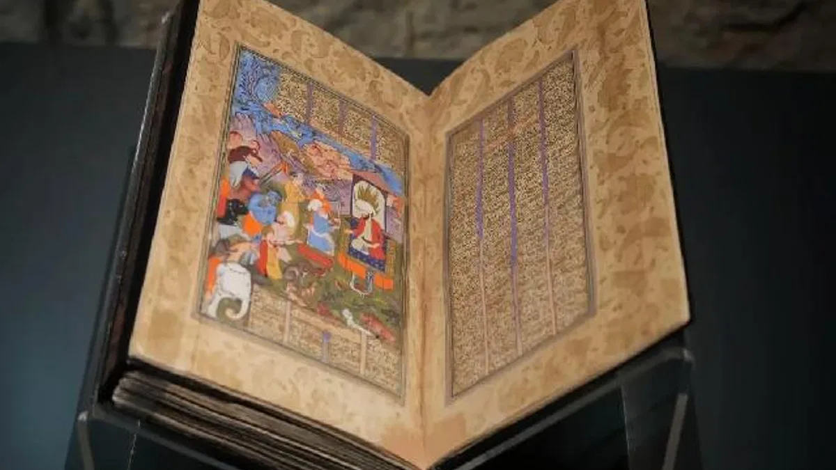 Dünyada bir ilk: 70 cilt Mesnevî 'Mana ve Nakış' sergisinde