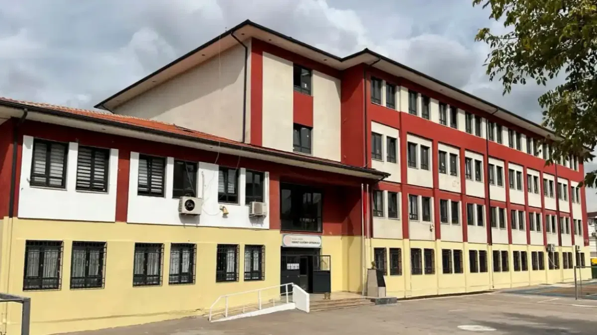 Kocaeli'de 139 okula boya desteği sağlandı