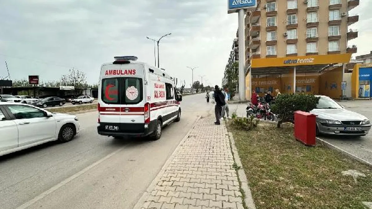 Antalya Kumluca'da trafik kazası: 2 yaralı
