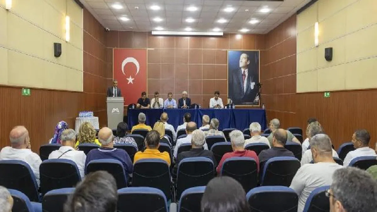 Mersin Büyükşehir’den Akdeniz’de muhtarlarla verimli istişare toplantısı