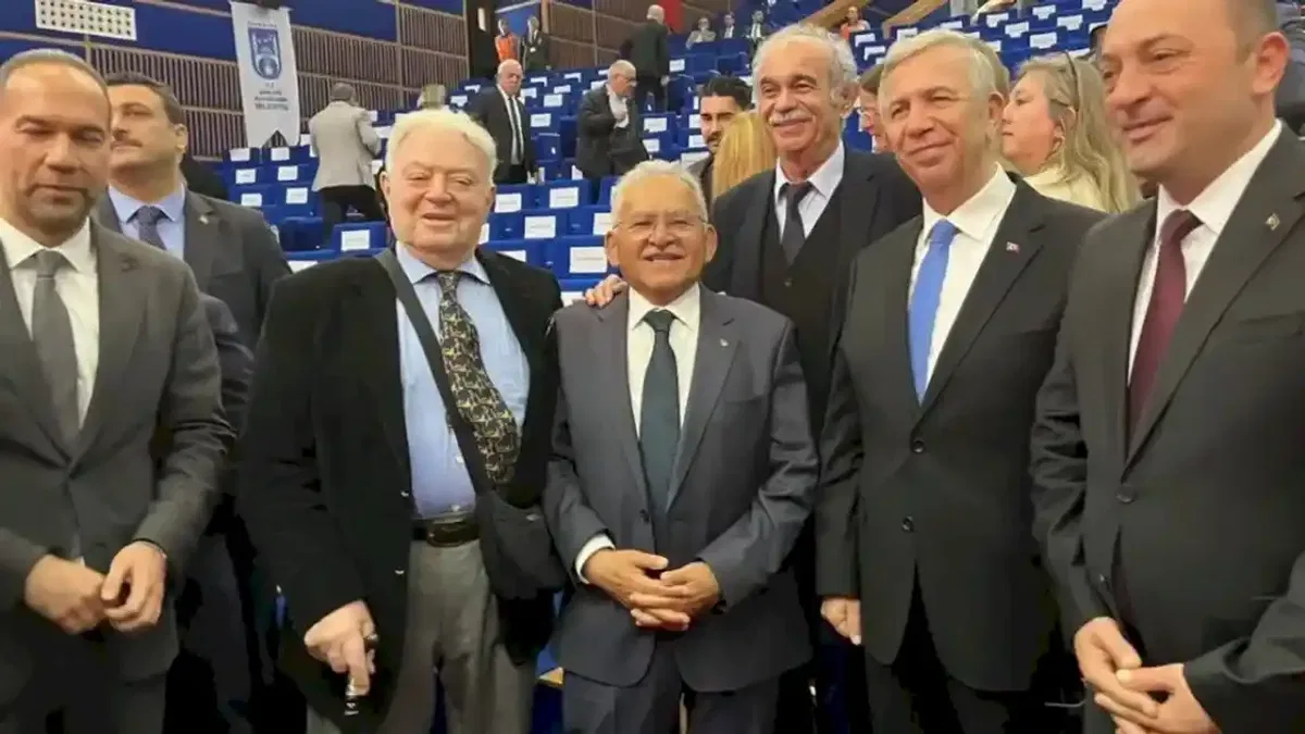 Mansur Yavaş'tan Başkan Büyükkılıç'a ziyaret