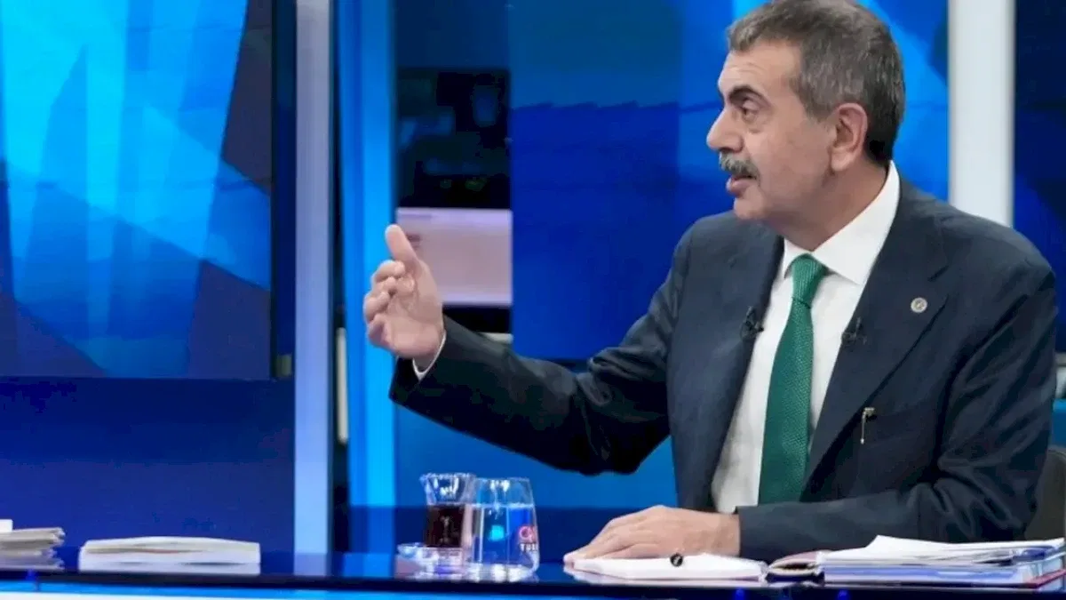 Bakan Tekin'den 'kılık kıyafet' vurgusu