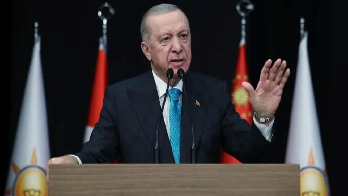 Erdoğan: CHP'den kaçış, yolsuzluk ve rüşvetten... AK Parti'ye katılımlar sürecek