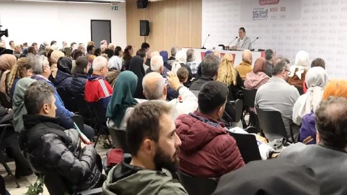 Ahmet Özhan’dan Kocaeli Kitap Fuarı’nda anlamlı söyleşi