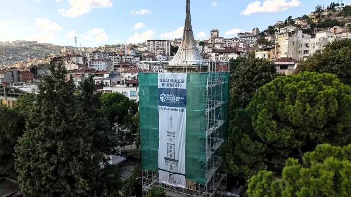Tarihi yapı tarihi kimliğine kavuşuyor... İzmit Saat Kulesi restorasyonda