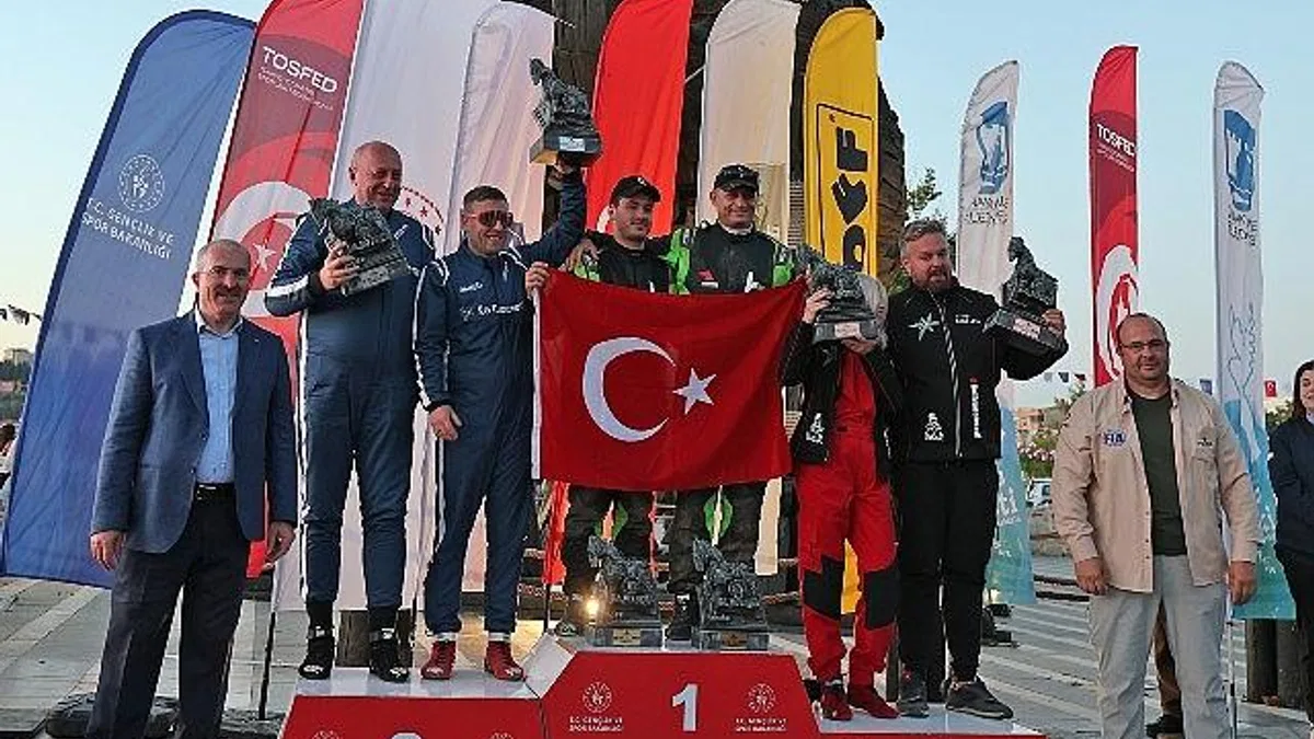 Çanakkale'de Baja Troia'da Rüzgarı Esti