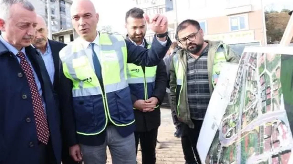 Kocaeli'de Başkan Büyükakın, Eskihisar Kavşağı'nda son durumu inceledi