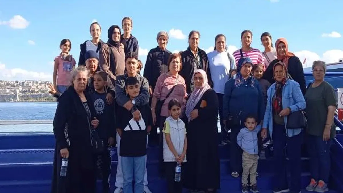 Somalı kadınlar İzmir'de körfez turuna çıktı