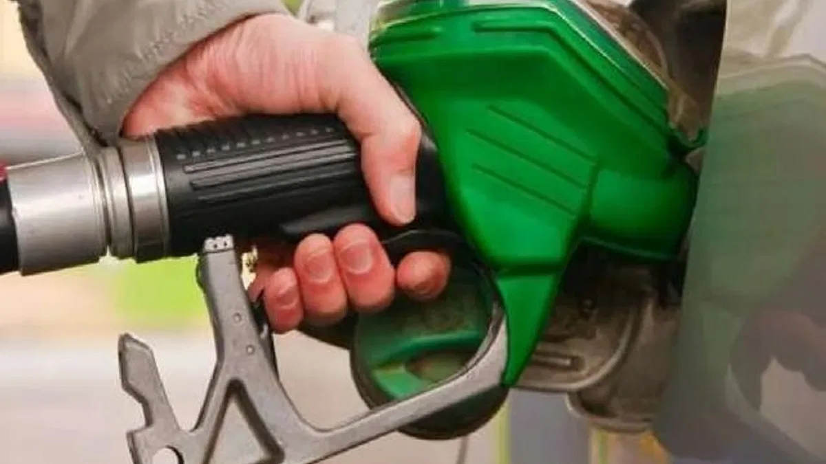 Benzine zam geliyor