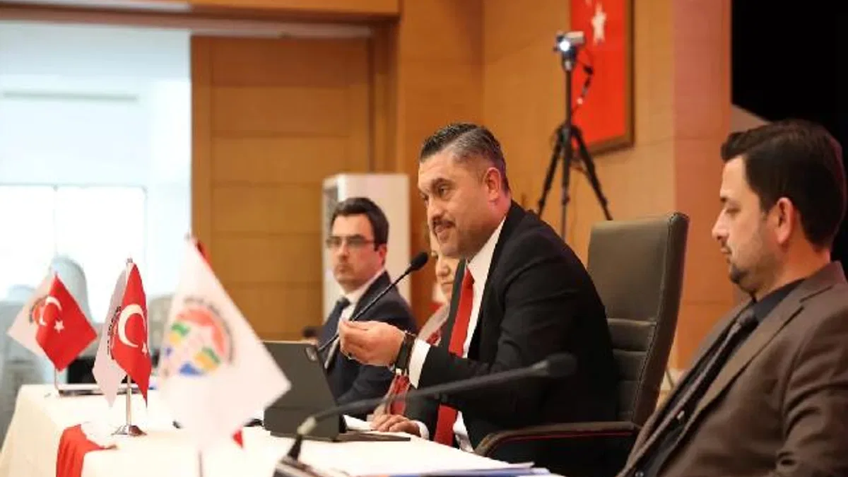 İstanbul Şile Meclisi'nde 'mikrofonu kapatın' gerginliği!