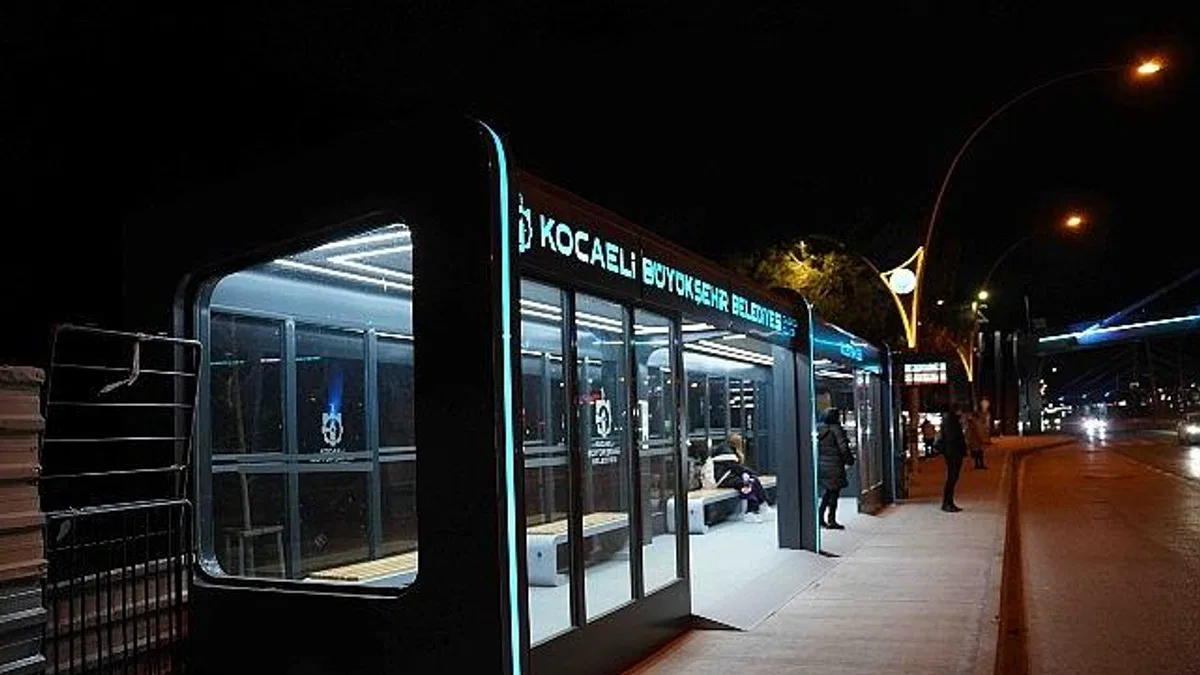 Millet Bahçesi'ne LED'li, modern konsept durak