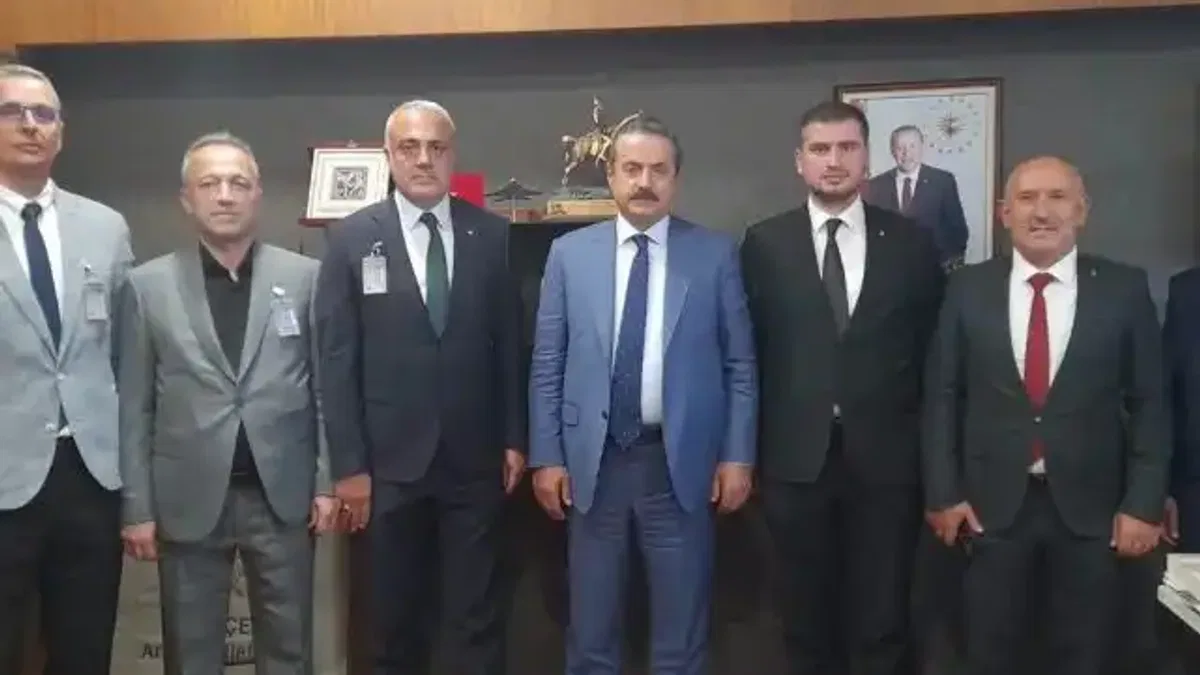 AK Parti Artvin İl Başkanlığı'ndan Milletvekili Çelik’e ziyaret