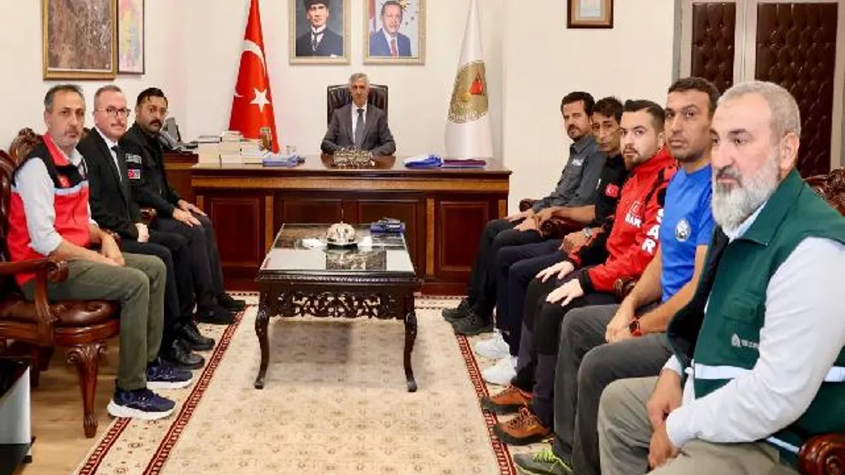 Kahramanmaraş Afet ve Acil Durum Platformu’ndan Vali Ünlüer’e ziyaret
