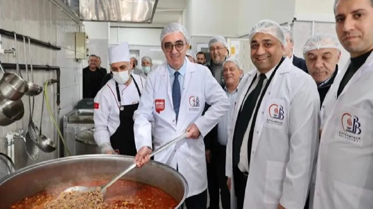 İstanbul Bayrampaşa’da Aşevi hizmeti başladı!
