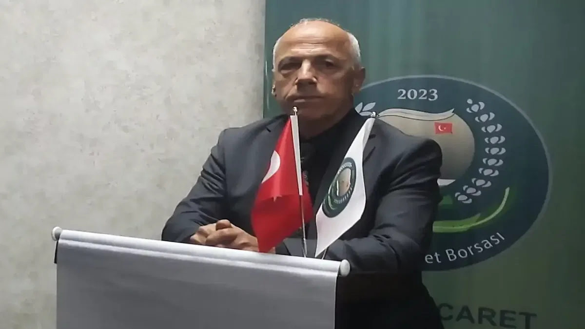 Akyürek yeniden artvin ticaret borsası başkanı