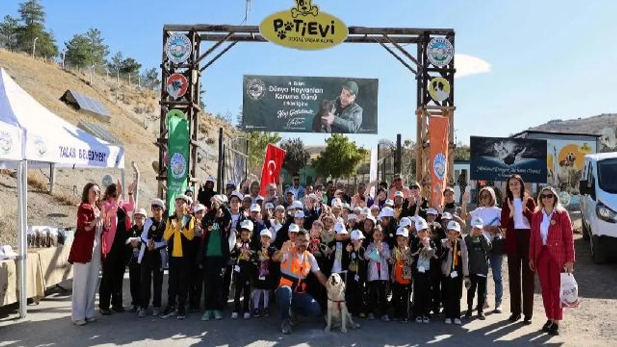 Kayseri Talas'ta hayvanlara özel kutlama