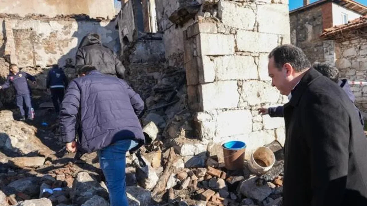 Manisa'da Başkan Dutlulu yangın bölgesinde