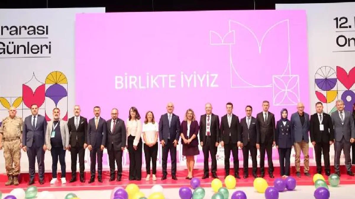 12. Uluslararası Onkoloji Günleri Muş'ta başladı