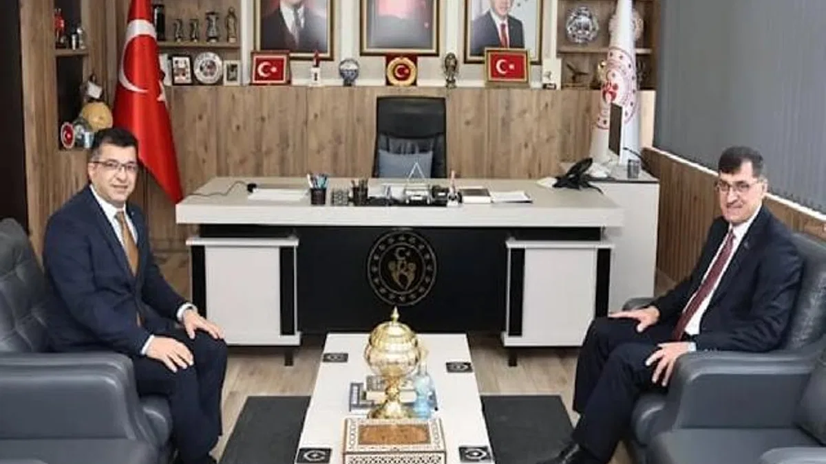 Kütahya'da Başkan Kahveci'den gençliğe ve spora destek